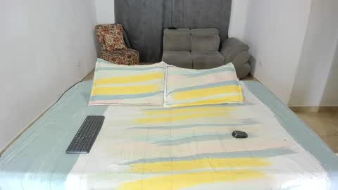 Isabella  online show from 3, 2, 2025