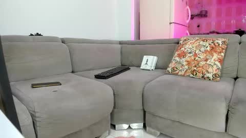 Isabella  online show from 22, 11, 2025