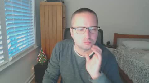 isthisfun24 online show from 25, 12, 2024