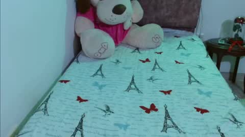 Itala Gomez online show from 3, 2, 2026