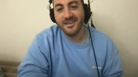 Snapshot of italianknob chatting on 2, 1, 2025 Valentino online show from 2, 1, 2025