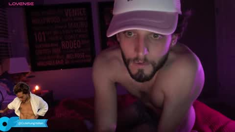 Hung Italian   online show from 19, 9, 2025