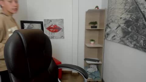 Snapshot of ithan__ chatting on 19, 10, 2025 ithan__ online show from 19, 10, 2025