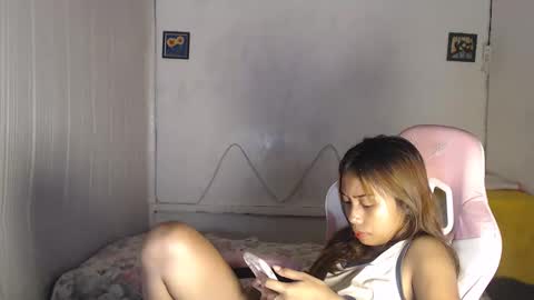 Snapshot of its_andrea chatting on 20, 10, 2025 its andrea online show from 20, 10, 2025