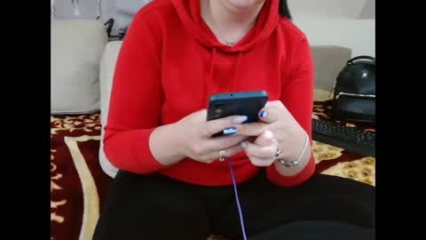 Snapshot of itsbustymommy chatting on 10, 1, 2026 Busty mommy online show from 10, 1, 2026