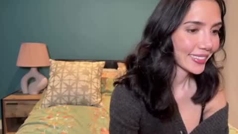 itsdaisybloom online show from 24, 11, 2025