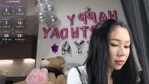 Queen Liya online show from 16, 10, 2025