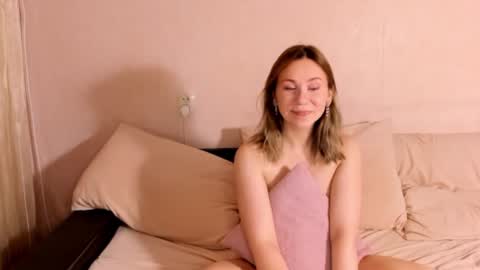 Snapshot of itsmyopinion chatting on 14, 1, 2025 itsmyopinion online show from 14, 1, 2025