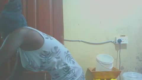 Snapshot of itsqueen_blacq chatting on 13, 10, 2025 Queen blacq online show from 13, 10, 2025
