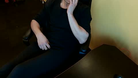 Snapshot of itssallgravy chatting on 2, 11, 2025 itssallgravy online show from 2, 11, 2025