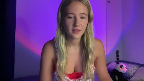 Snapshot of itsssosierra chatting on 26, 2, 2025 Sierra online show from 26, 2, 2025