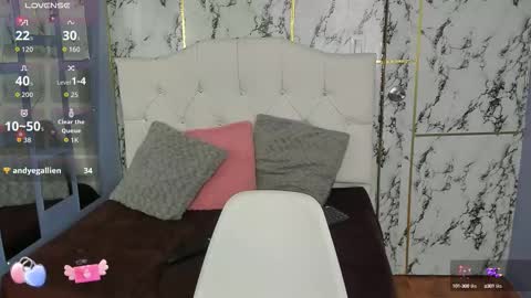 Snapshot of itsuki_n chatting on 16, 10, 2025 Itsuki N online show from 16, 10, 2025