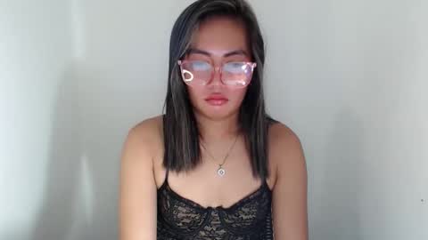 Snapshot of itsurgil_kloeh chatting on 17, 11, 2025 itsurgil_kloeh online show from 17, 11, 2025