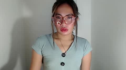 Snapshot of itsurgil_kloeh chatting on 25, 11, 2025 itsurgil_kloeh online show from 25, 11, 2025