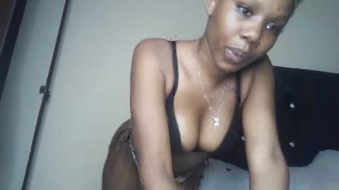 Snapshot of itsvirggy chatting on 15, 11, 2025 itsvirggy online show from 15, 11, 2025