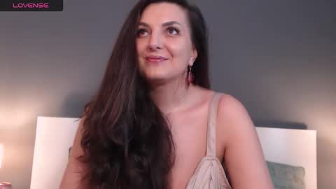 Melissa Khaan online show from 10, 11, 2025