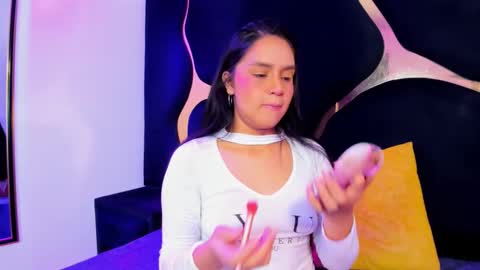 Snapshot of ivannaa18 chatting on 9, 10, 2025 ivannaa18 online show from 9, 10, 2025