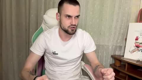 Snapshot of iveran_love1 chatting on 25, 10, 2025 iveran online show from 25, 10, 2025