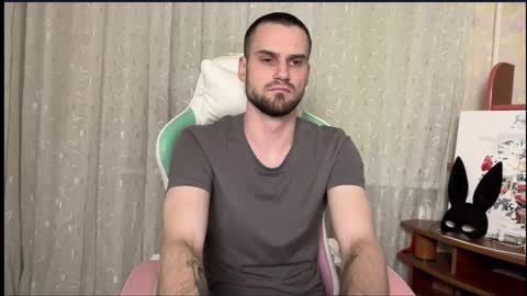 Snapshot of iveran_love1 chatting on 28, 10, 2025 iveran online show from 28, 10, 2025