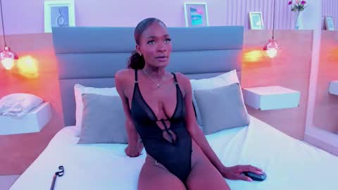 Snapshot of ivonne_duval chatting on 6, 3, 2026 Ivonne Duval online show from 6, 3, 2026