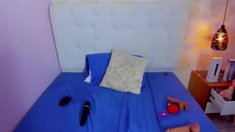 Snapshot of ivonneparker6 chatting on 12, 11, 2025 IVONE online show from 12, 11, 2025