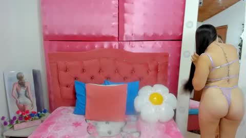 Snapshot of ivonny_cute chatting on 26, 11, 2025 Ivonny online show from 26, 11, 2025