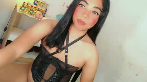 Snapshot of ivory_delight chatting on 14, 9, 2025 ivory_delight online show from 14, 9, 2025