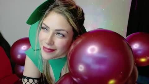 Snapshot of ivy__taylorr chatting on 26, 10, 2025 Diana Rojas online show from 26, 10, 2025