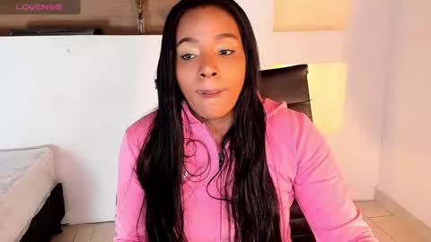 i v y  b l i s s online show from 19, 1, 2025