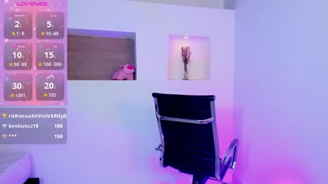 i v y  b l i s s online show from 4, 3, 2025