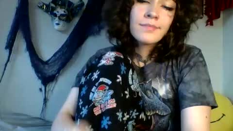 Snapshot of ivydevilll chatting on 26, 11, 2025 IVY DEVILL online show from 26, 11, 2025