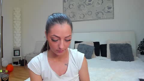Snapshot of ivyfoxx_ chatting on 22, 1, 2025 IvyFox online show from 22, 1, 2025