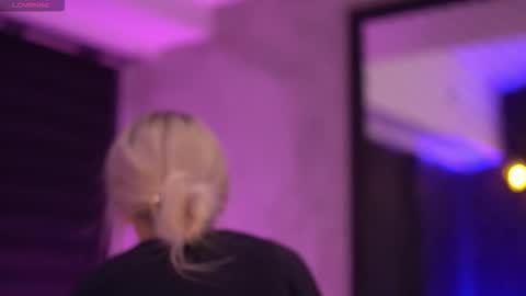 IvyRowa online show from 29, 10, 2025