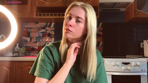 Snapshot of ivywairley chatting on 29, 3, 2026 ivywairley online show from 29, 3, 2026