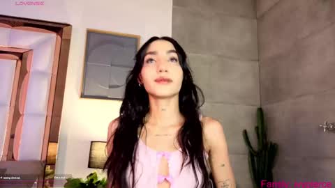 Snapshot of ivyy_pierce chatting on 24, 9, 2025 Ivy Pierce online show from 24, 9, 2025