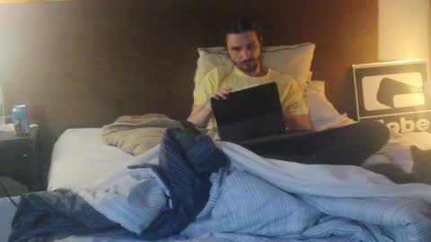 Snapshot of iwhitesmurf chatting on 25, 11, 2025 iwhitesmurf online show from 25, 11, 2025