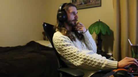 Snapshot of iwhitesmurf chatting on 15, 12, 2025 iwhitesmurf online show from 15, 12, 2025