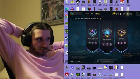 Snapshot of iwhitesmurf chatting on 20, 12, 2025 iwhitesmurf online show from 20, 12, 2025