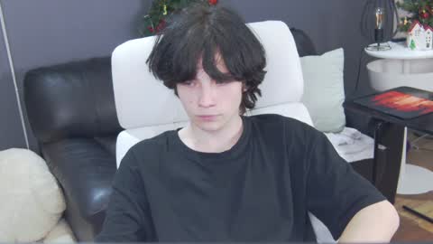 Snapshot of iwillfall_ chatting on 4, 1, 2025 Maxim online show from 4, 1, 2025