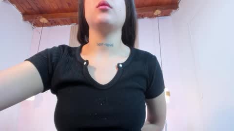 izelevans online show from 12, 3, 2026