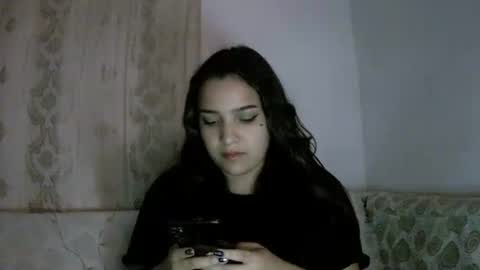 izzy_32 online show from 9, 2, 2026