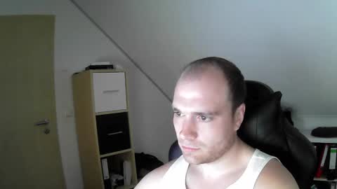 Snapshot of j_german783377 chatting on 21, 10, 2025 here4y online show from 21, 10, 2025