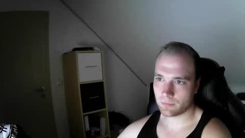 Snapshot of j_german783377 chatting on 28, 10, 2025 here4y online show from 28, 10, 2025