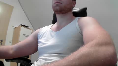 Snapshot of j_german783377 chatting on 30, 10, 2025 here4y online show from 30, 10, 2025