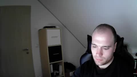 Snapshot of j_german783377 chatting on 13, 11, 2025 here4y online show from 13, 11, 2025