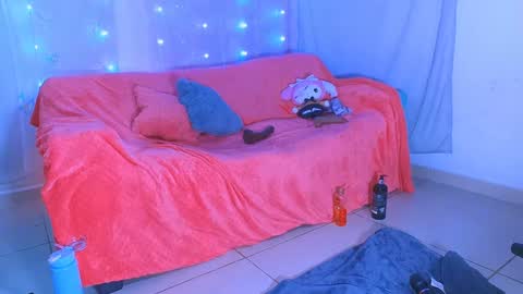 jade 18  online show from 10, 1, 2025