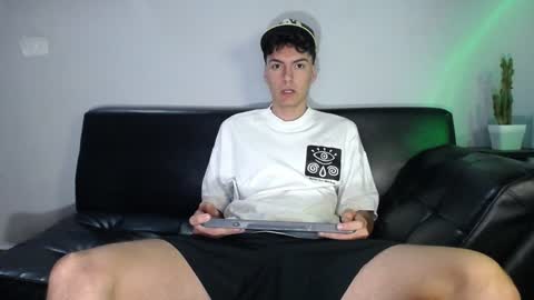 Snapshot of jack_norizz chatting on 6, 12, 2024 INDEPENDENT MODEL online show from 6, 12, 2024