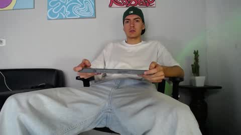 Snapshot of jack_norizz chatting on 9, 12, 2024 INDEPENDENT MODEL online show from 9, 12, 2024