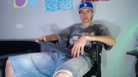 Snapshot of jack_norizz chatting on 14, 12, 2024 INDEPENDENT MODEL online show from 14, 12, 2024