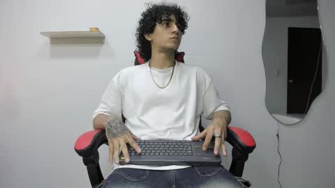 Jackes Taylor online show from 4, 11, 2025